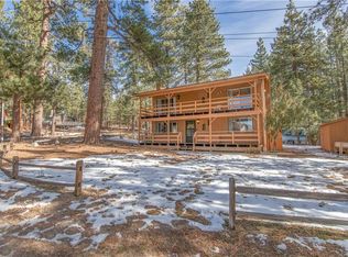 458 Edgemoor Rd, Big Bear Lake, CA 92315