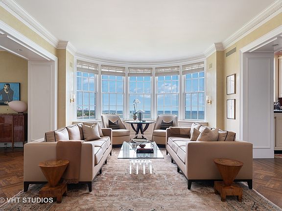 3rd image of 199 E Lake Shore Dr #10E
