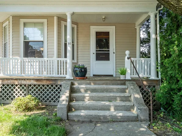 93 Warren St, Arlington, MA 02474