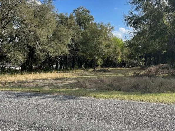 SE Sunset Harbor Rd #22, Weirsdale, FL 32195