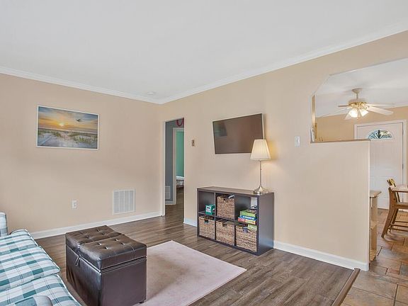 4th image of 3307 Glebe Dr