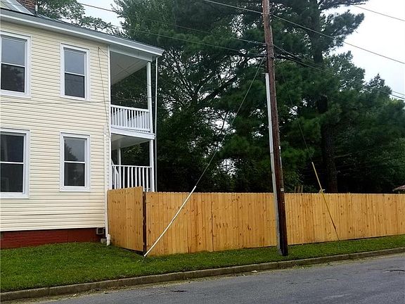 3rd image of 3022 2nd Ave