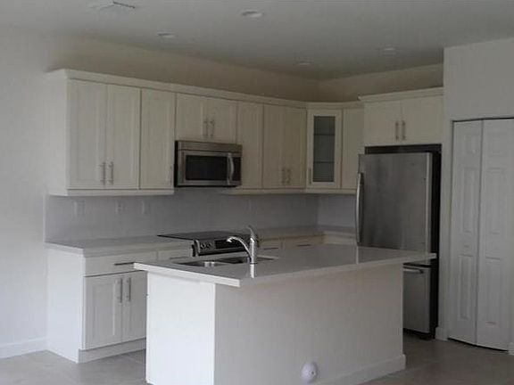 2nd image of 10473 NW 61st St