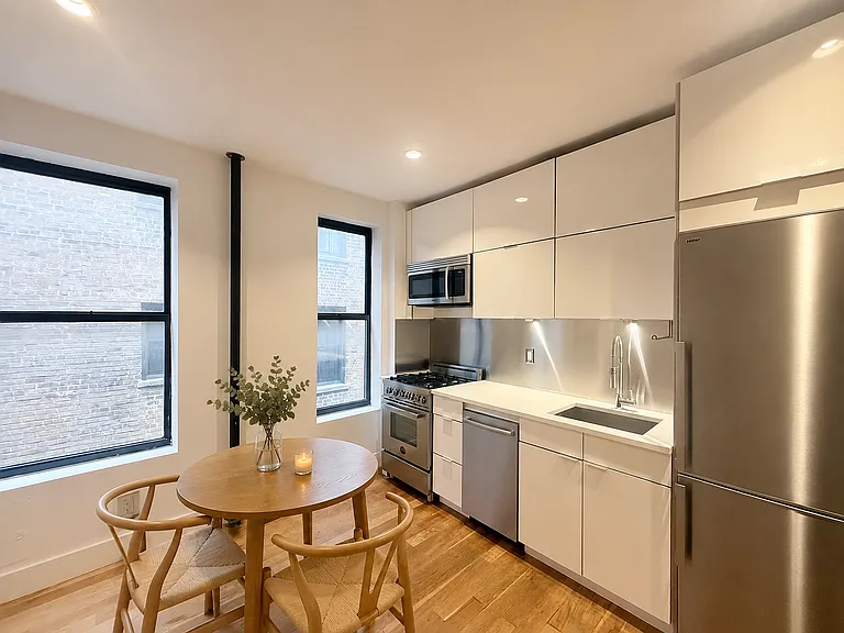 216 W 22nd St #4FE — Photo 1