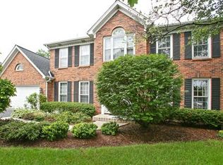 2465 Barkdoll Rd, Naperville, IL 60565