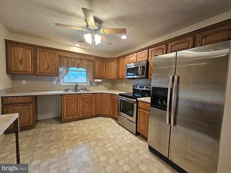 43475 Windy Way — Photo 11