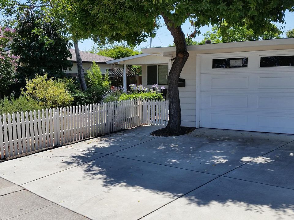 1st image of 735 Borregas Ave