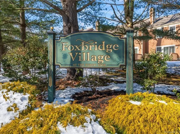 108 Foxbridge Village Road, Branford, CT 06405