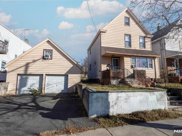 174 Randolph St, Passaic, NJ 07055