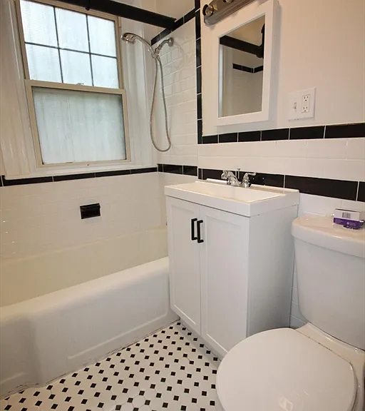 3 Crawford St #B — Photo 11