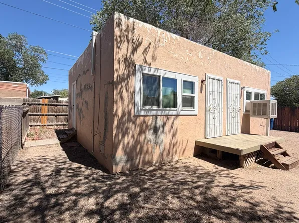 212 Cornell Dr SE APT C, Albuquerque, NM 87106
