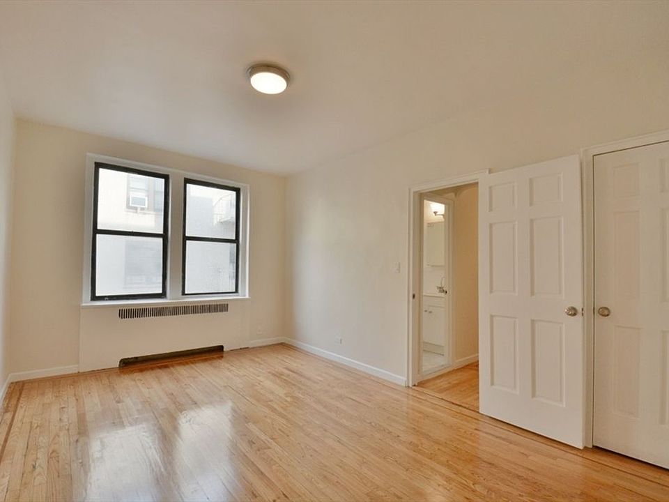 2nd image of 909 Sheridan Ave APT 3H