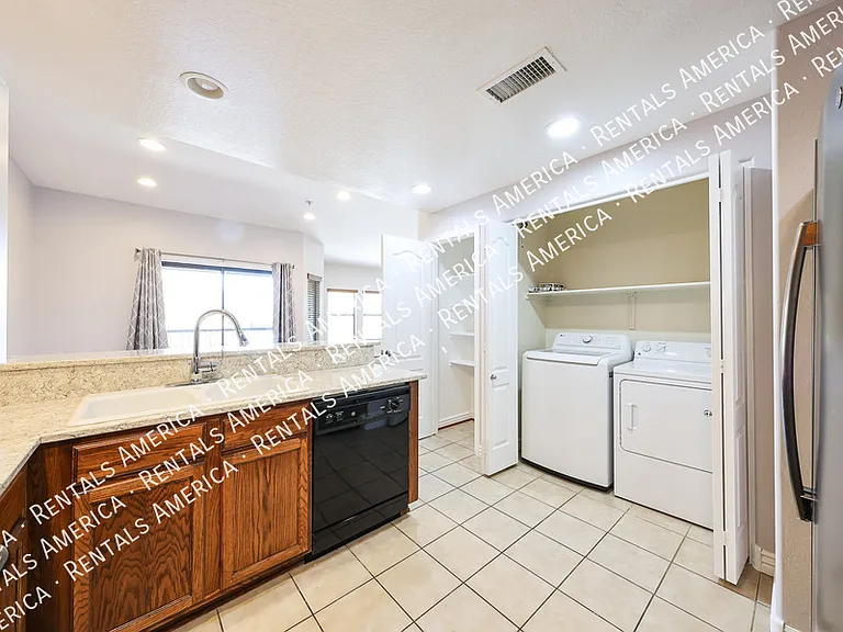 21320 N 56th St #2021 — Photo 11
