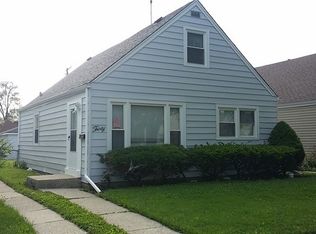 30 48th Ave, Bellwood, IL 60104