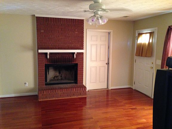 Livingroom Fireplace