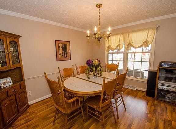 5th image of 17494 Starlite Dr