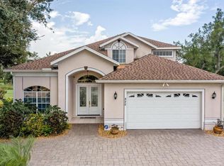 822 Greenview Dr, Apollo Beach, FL 33572
