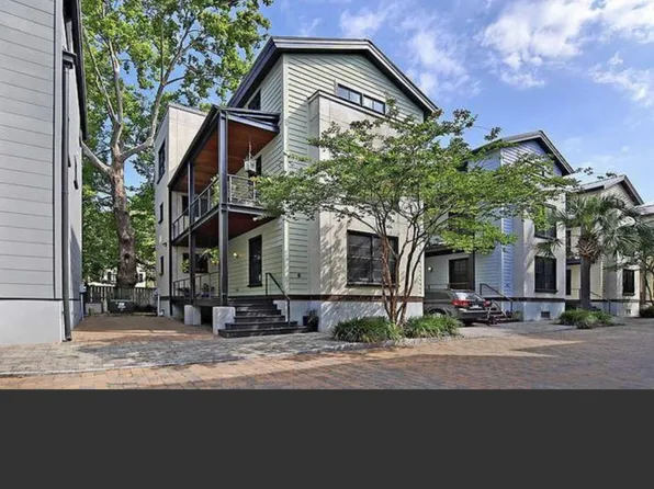 8 Brewster Ct, Charleston, SC 29403