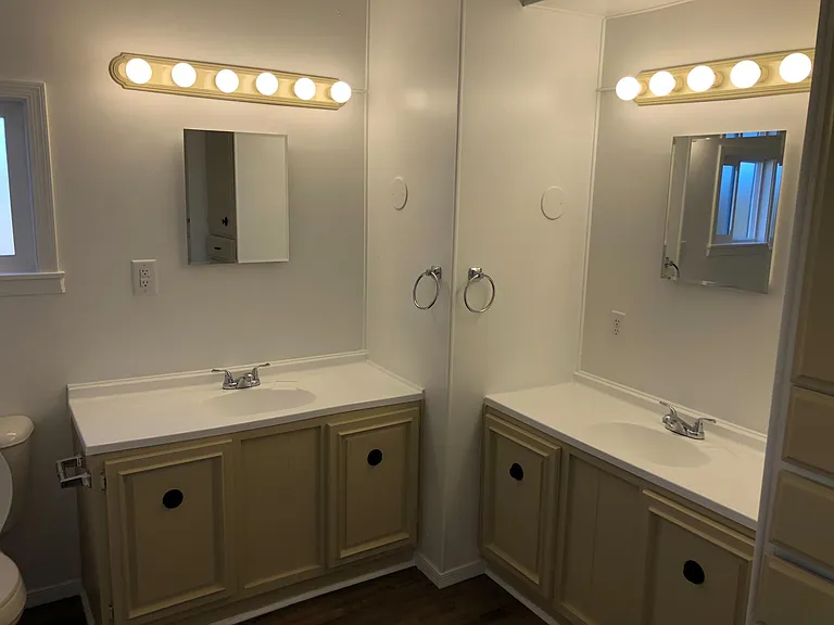 1725 Bluebonnet Blvd — Photo 25