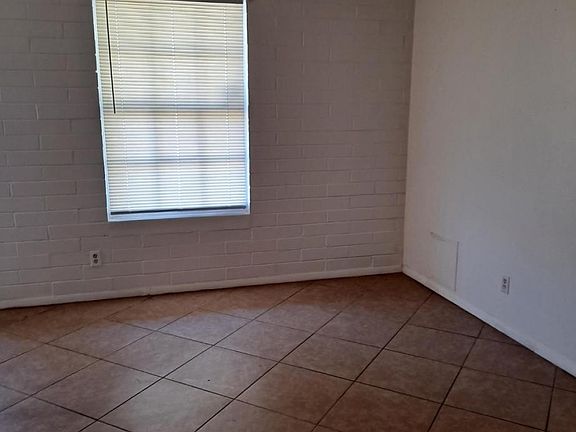 3rd image of 3708 Keltner Ave #17