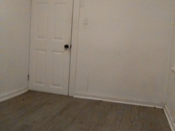 4th image of 22 Crawford St