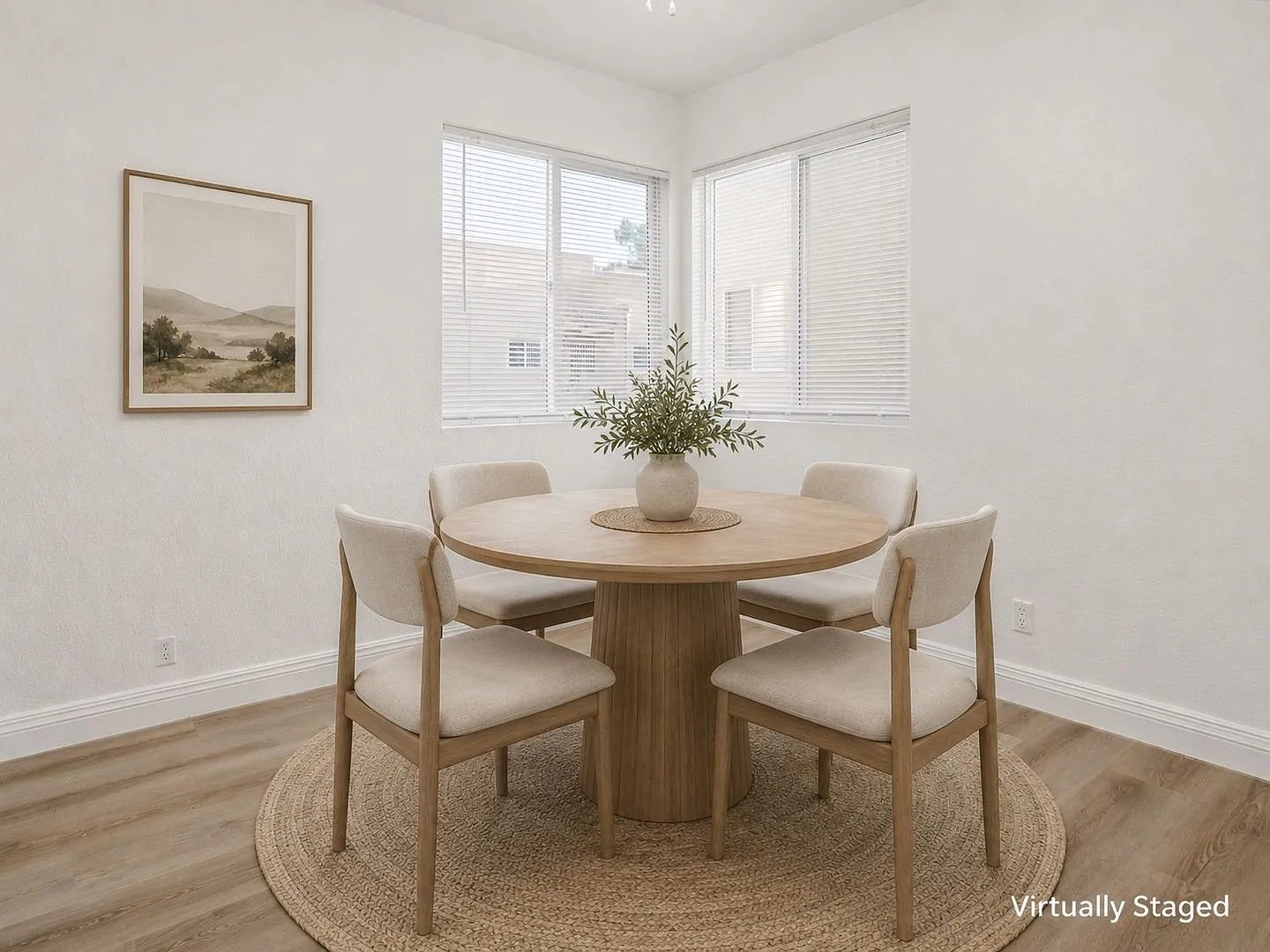 Spacious 2bed/2bath Condo * Second Floor Unit* — Photo 3