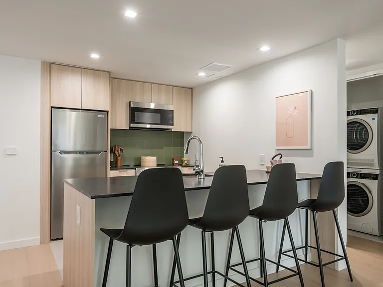975 Nostrand Ave #216 — Photo 3