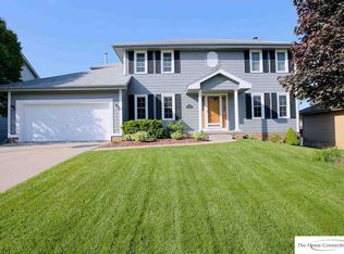 15133 Lake St, Omaha, NE 68116