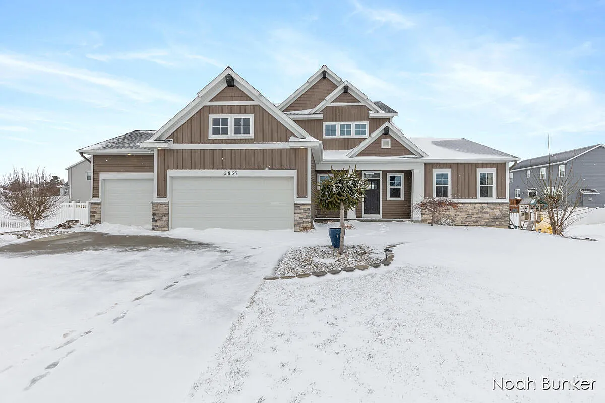 3857 Winsome Dr photo 1