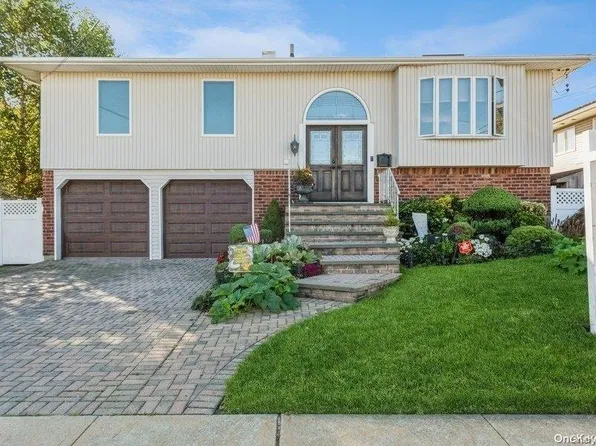 2730 Mandalay Beach Road, Wantagh, NY 11793