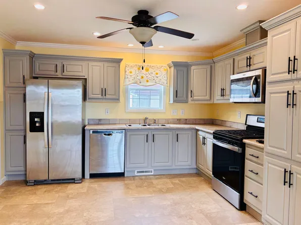 545 Elm Street #4, Milford, NH 03055