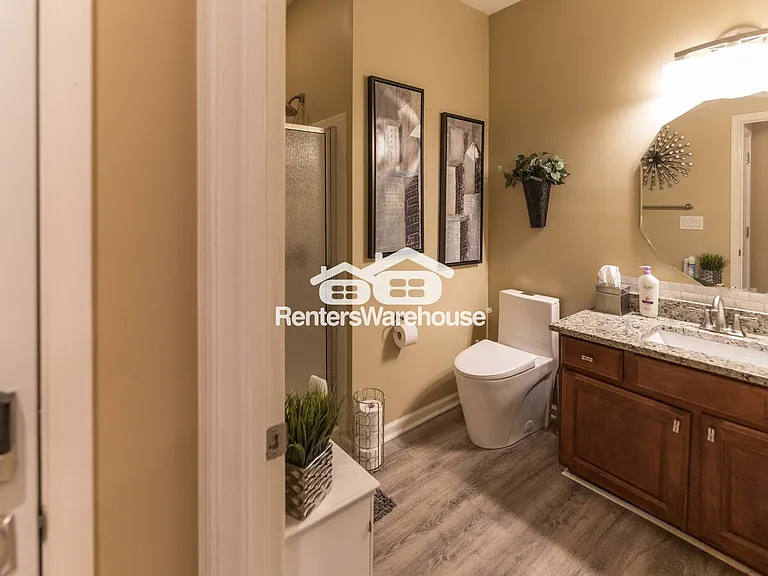 1900 Enfield Ct — Photo 11