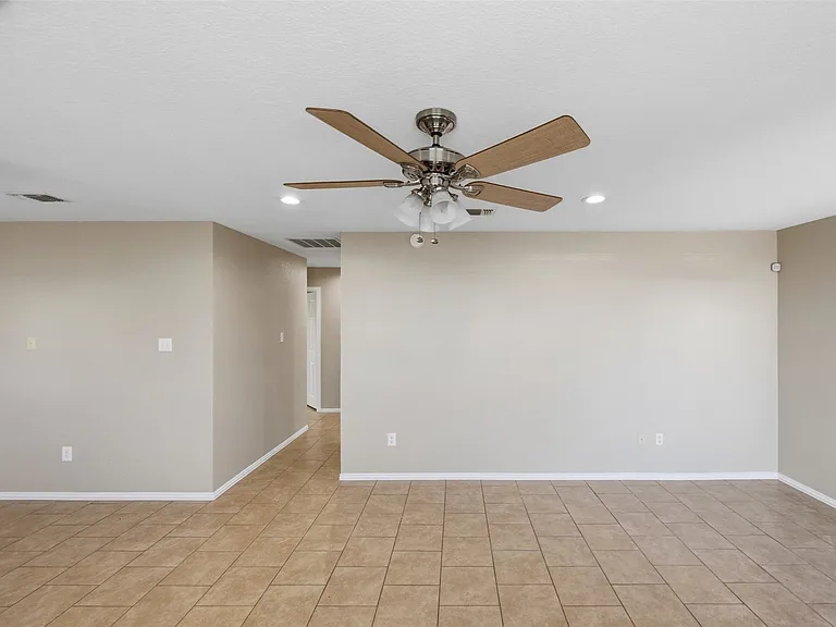 2803 Wayside Ave — Photo 11