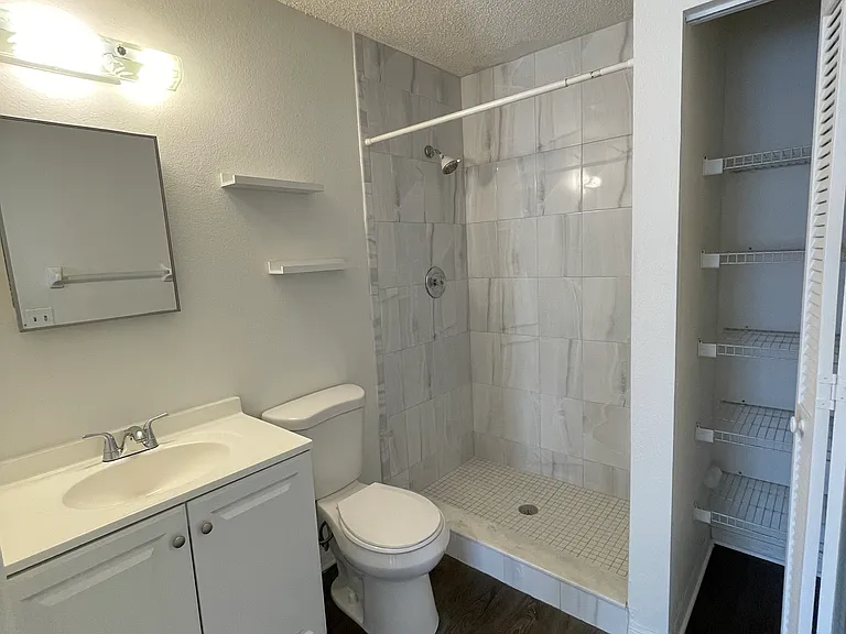 305 Camillia Ln #A — Photo 9