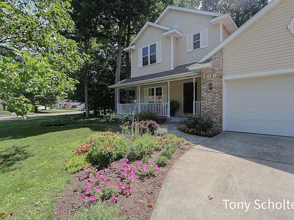 3rd image of 7260 Oak Lane Ct