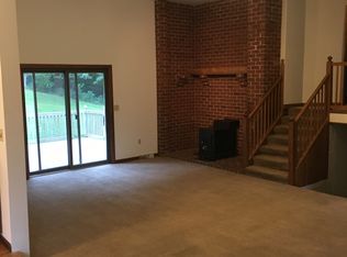 253 Canaan Grove Rd, Newmanstown, PA 17073