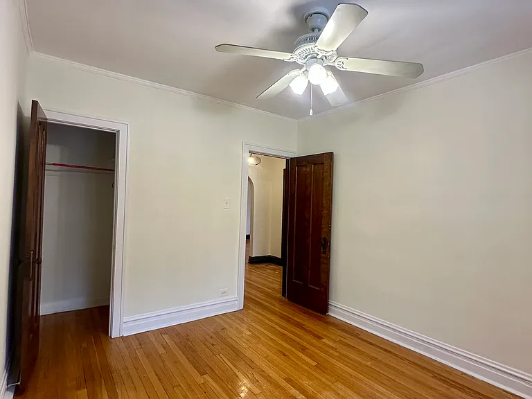 bedroom 2 / office (angle 2)