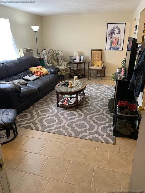 1 bed, 1.0 bath, 750 sqft, $1,675 — Photo 4
