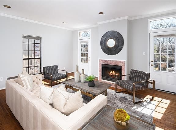 4th image of 4111 Herschel Ave APT 1