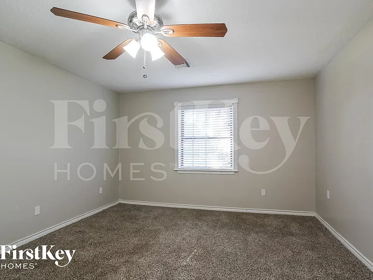 11914 Gardenglen Dr — Photo 8