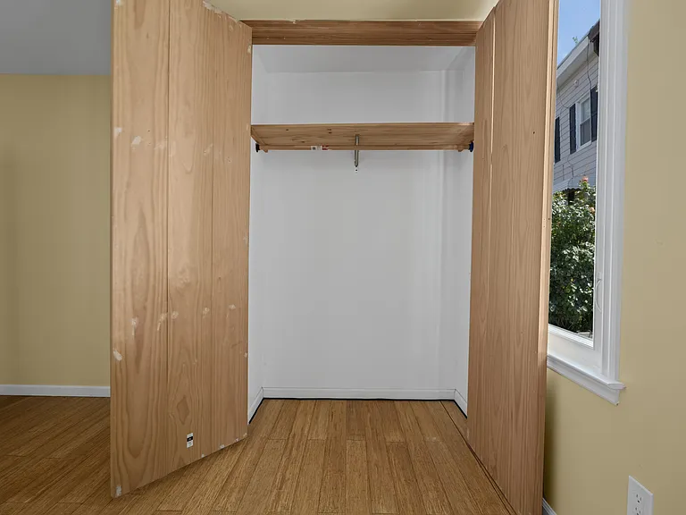 6 Rademan Pl — Photo 8