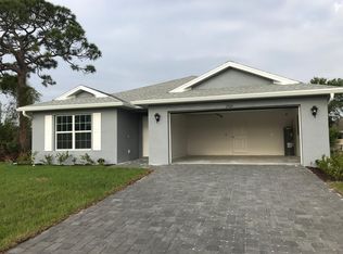 2924 NE 4th Pl, Cape Coral, FL 33909