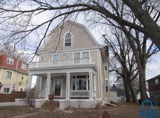 1628 Grandview Blvd, Sioux City, IA 51103