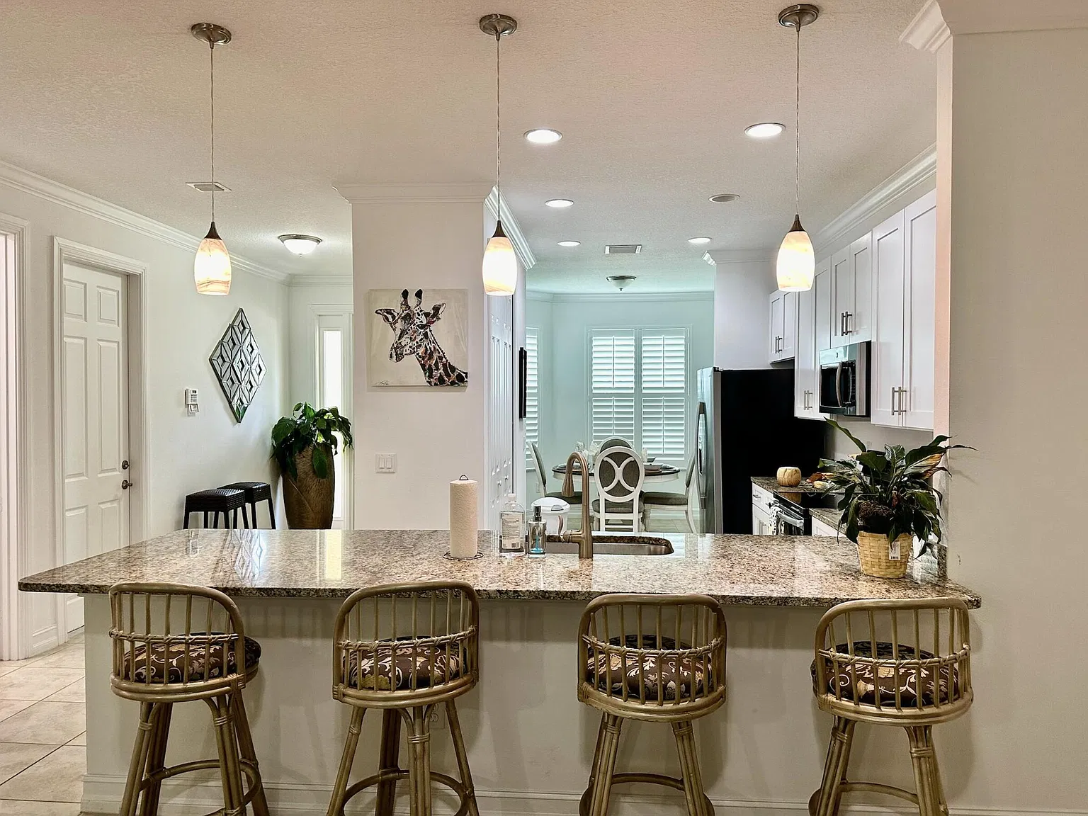2 bed, 2.0 bath, 1727 sqft, $2,600 — Photo 3