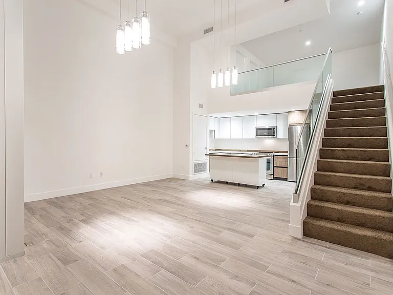 La Brea Regency LLC — Photo 7