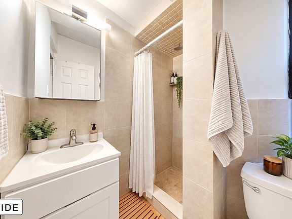 5th image of 174 Thompson St #2RW