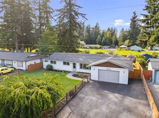 7373 Wiser Ln, Lynden, WA 98264