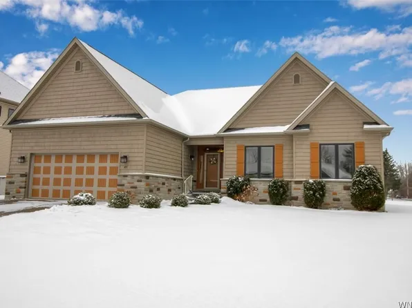 474 N Rockingham Way, Buffalo, NY 14228