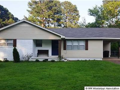 311 N Heard St, Senatobia, MS, 38668