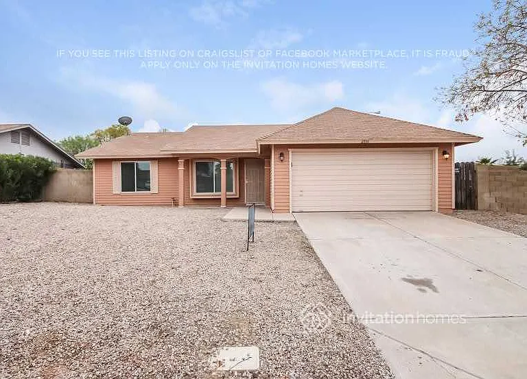2551 E Diamond Cir — Photo 2